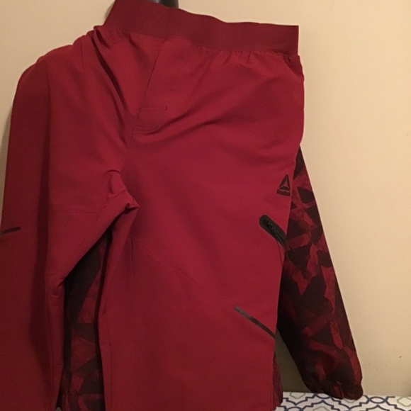 REEBOK, women’s track suit, gorgeous, new condition, see all photos, must have. - Picture 8 of 13